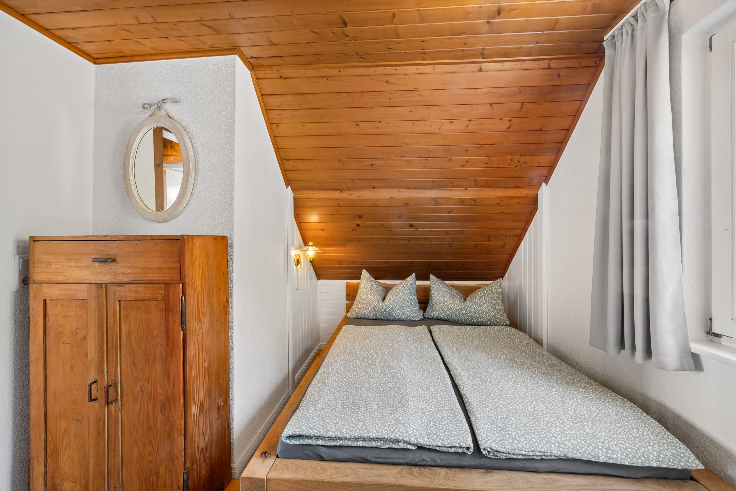Schlafzimmer 2